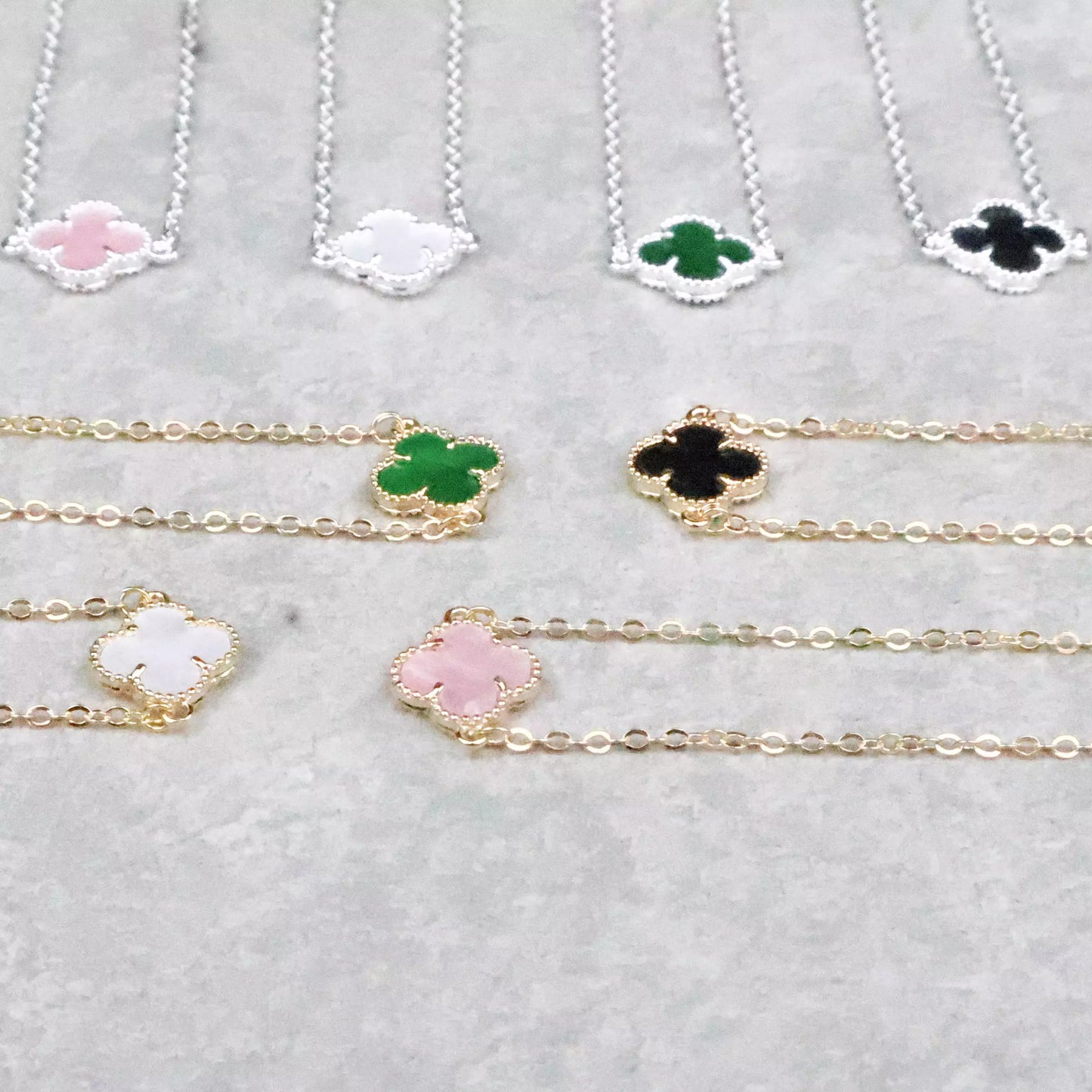 Black Clover Choker Necklace - Gold