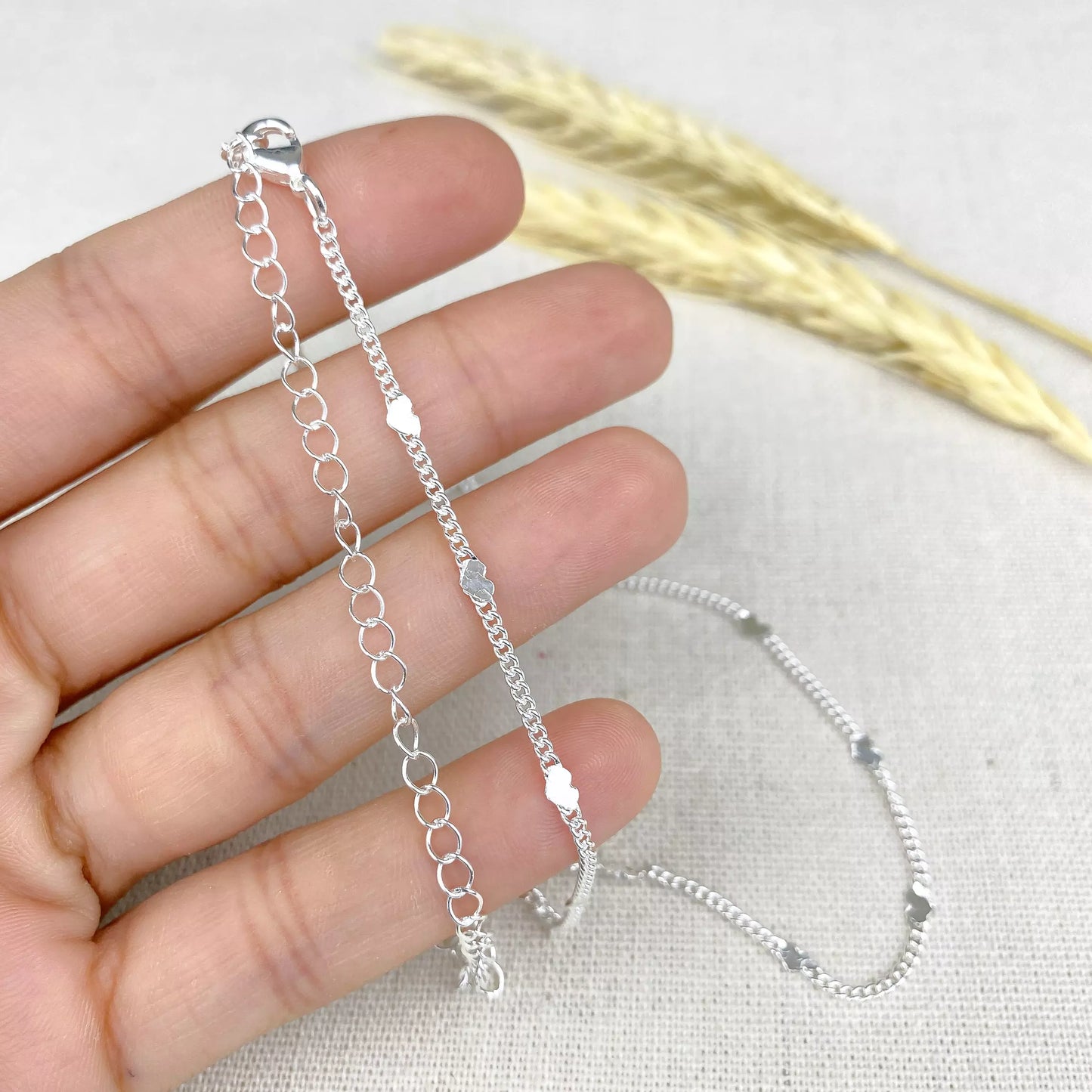 Heart Detail Chain Choker Necklace - Silver