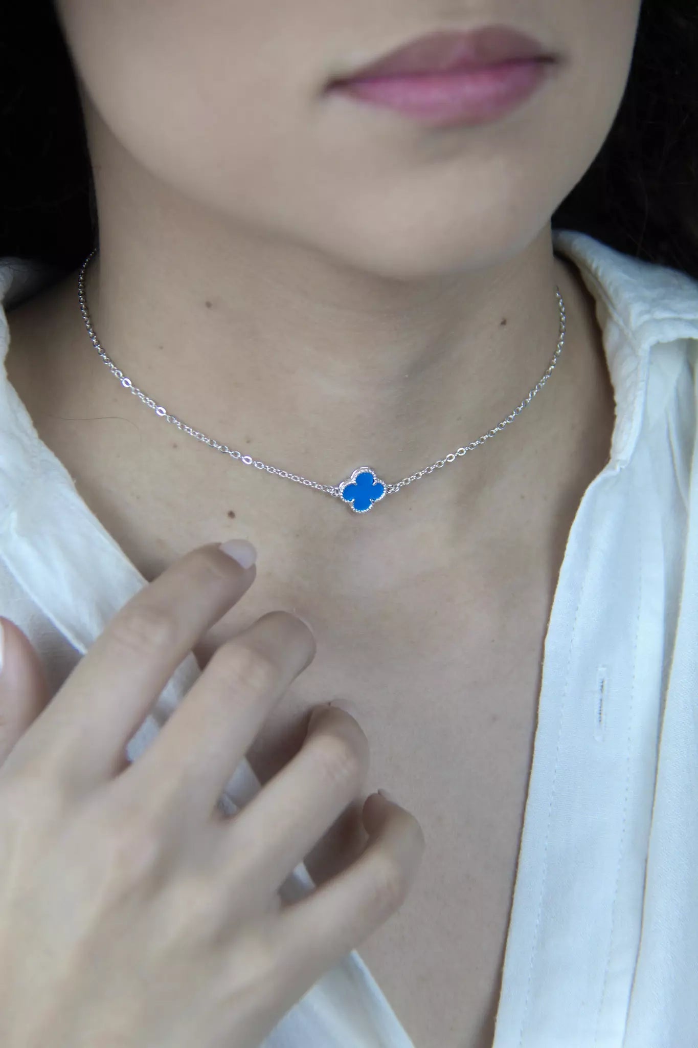 Blue Clover Choker Necklace - Silver